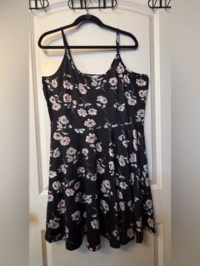 Hotouch Women’s XXL Black Floral Spaghetti-Strap Dress